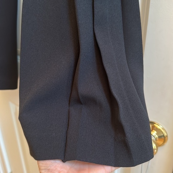 Alberto Makali Black Trousers with Pleated Detail 4 - Picture 9 of 12